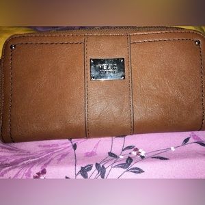 Relic wallet / color: brown